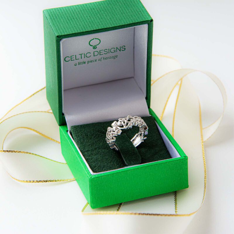 Hallmarked Sterling Silver Ring With Trinity Knots And Shamrocks
